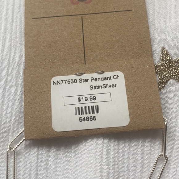 Star Pendant Satin Silver - Picture 4 of 4